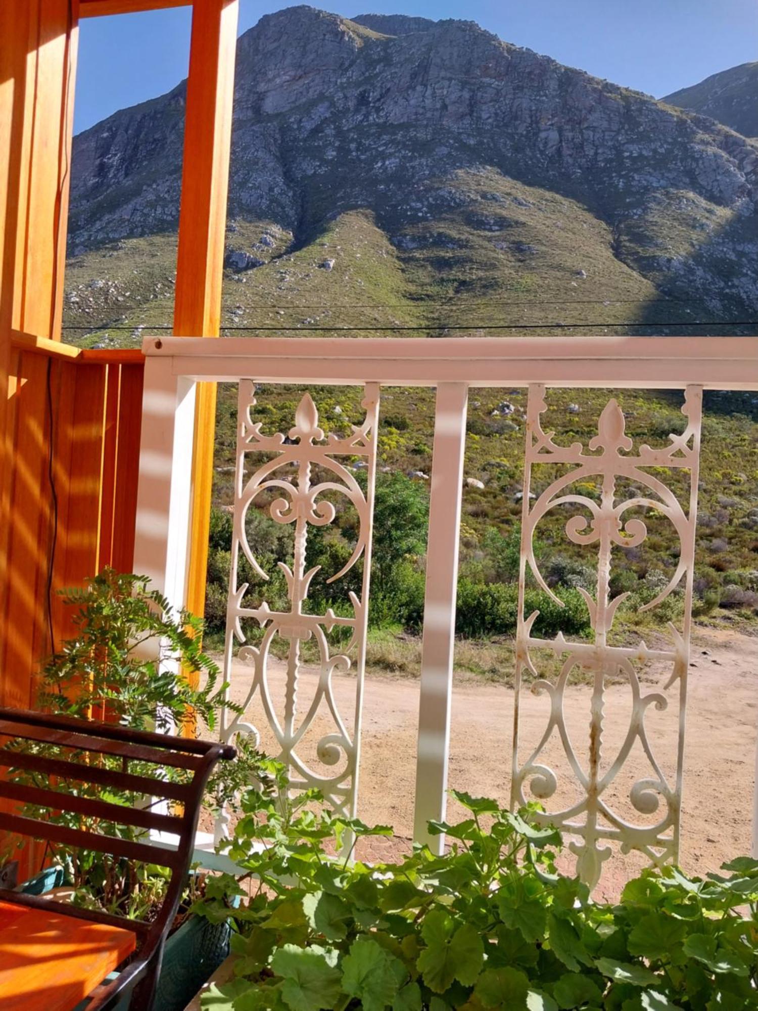 Hotel The Trailhouse Bettyʼs Bay Exterior foto